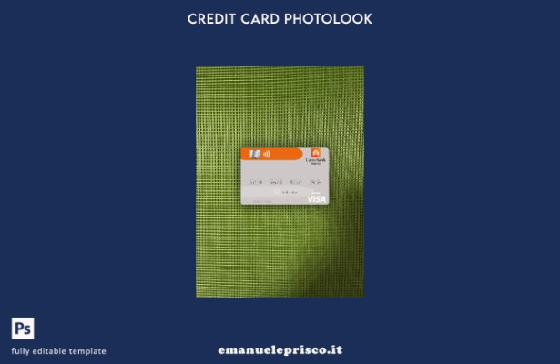 modello frontale photolook con carta di debito visto Uganda Cairo Bank Uganda st